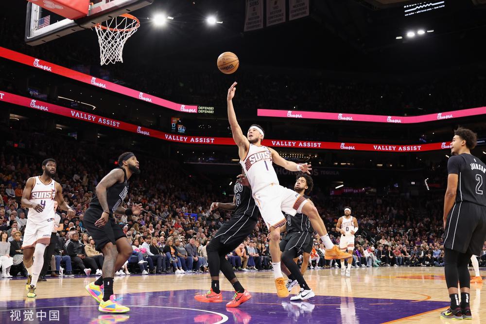 在采访中直 在采访中直